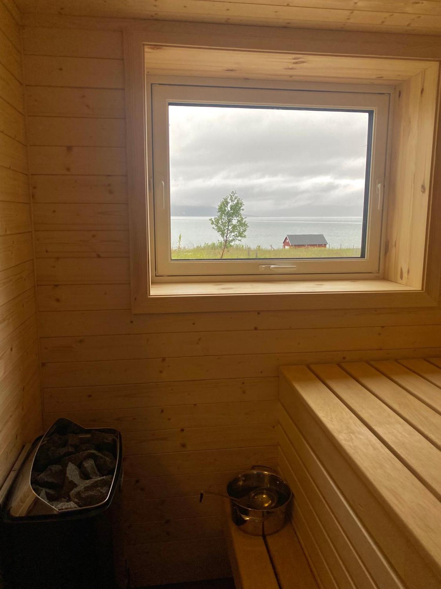 Unique And Charming Holiday Home With Fantastic Sea Views Тромсе Екстер'єр фото